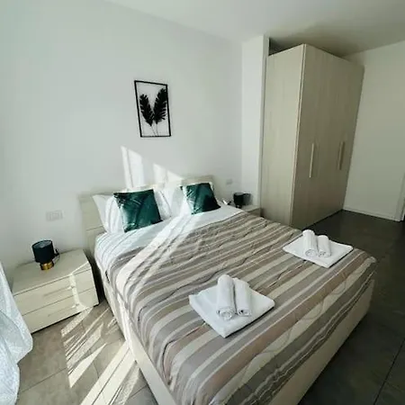L'oro Del Lago Monate Lake - Ixihome * Travedona